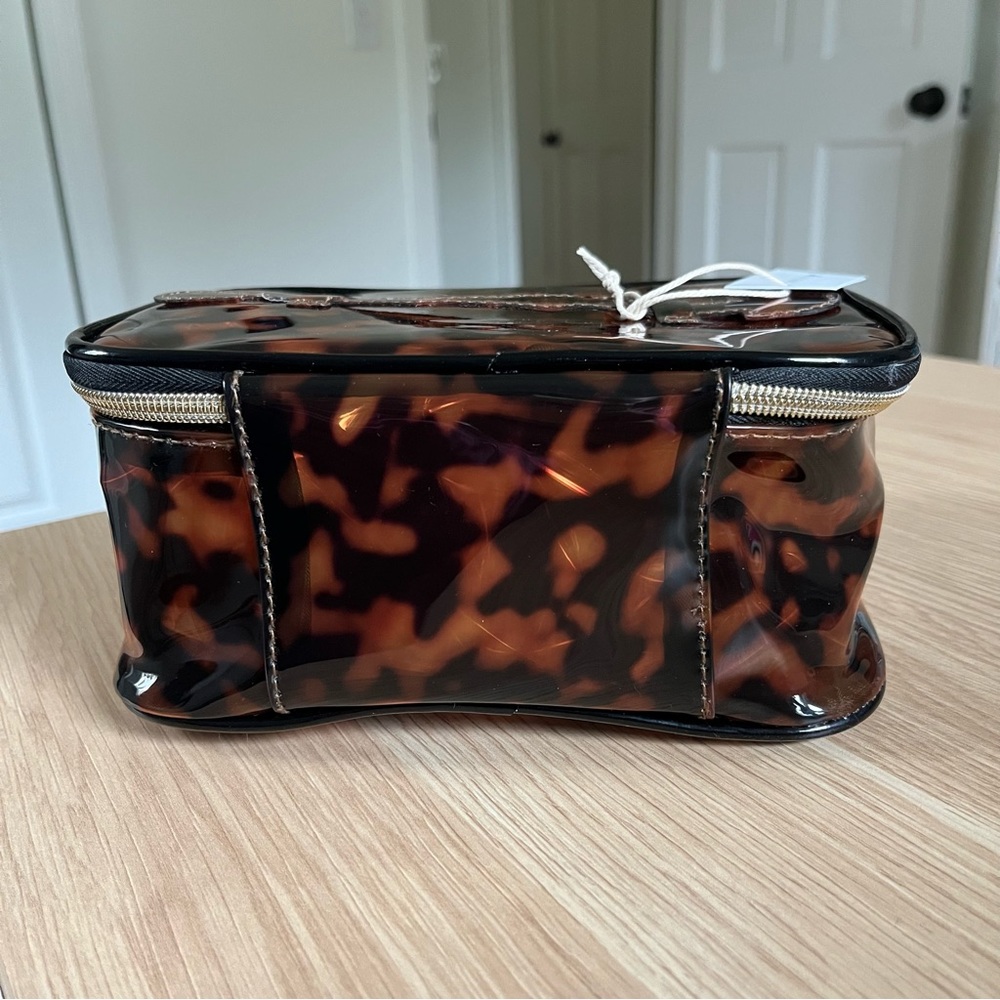 Tortoise Sophia Joy Conair Toiletry Train Case - Picture 9 of 9